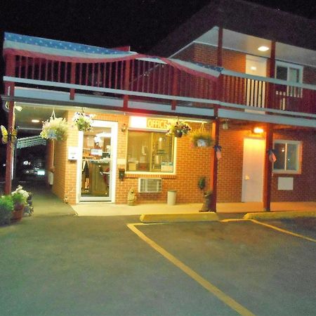 Super Saver Inn Шеридан Екстериор снимка